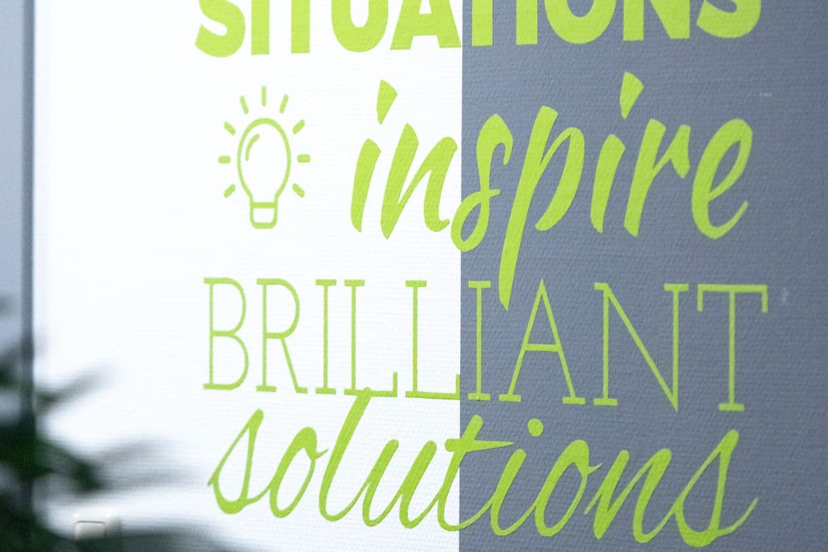 Situations inspire brillant solutions